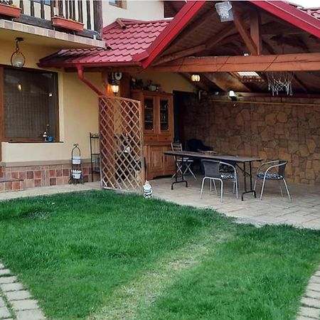 Bella Daria Hotel Къмпулунг Екстериор снимка