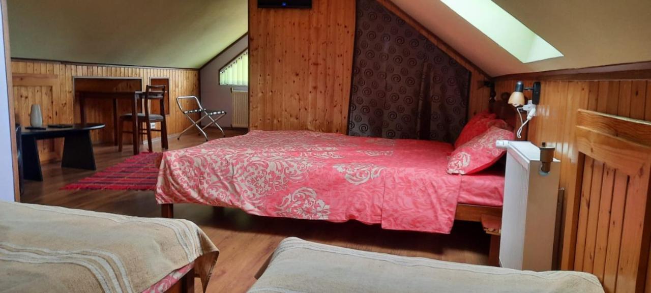 Bella Daria Hotel Къмпулунг Екстериор снимка